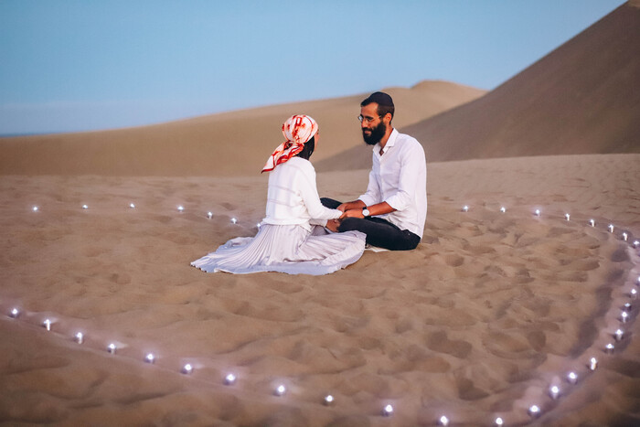 A proposal under the magical sunset of the Maspalomas Dunes