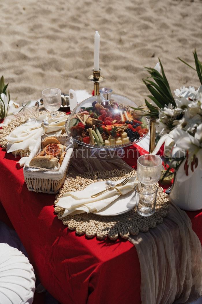 Picnic marriage proposal Salou - Natalia Ortiz Events