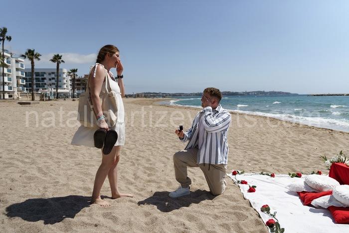 Picnic marriage proposal Salou - Natalia Ortiz Events